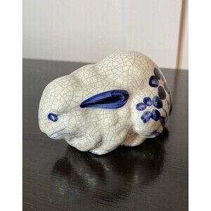 Vintage Signed Dedham Potting Shed Bunny Rabbit Blue White Crackle Finish 4 1/2"